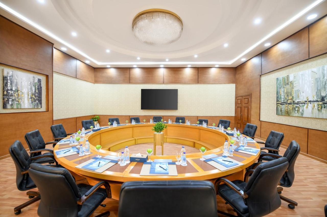 Tolip Gardens Hotel Каир Экстерьер фото Boardroom